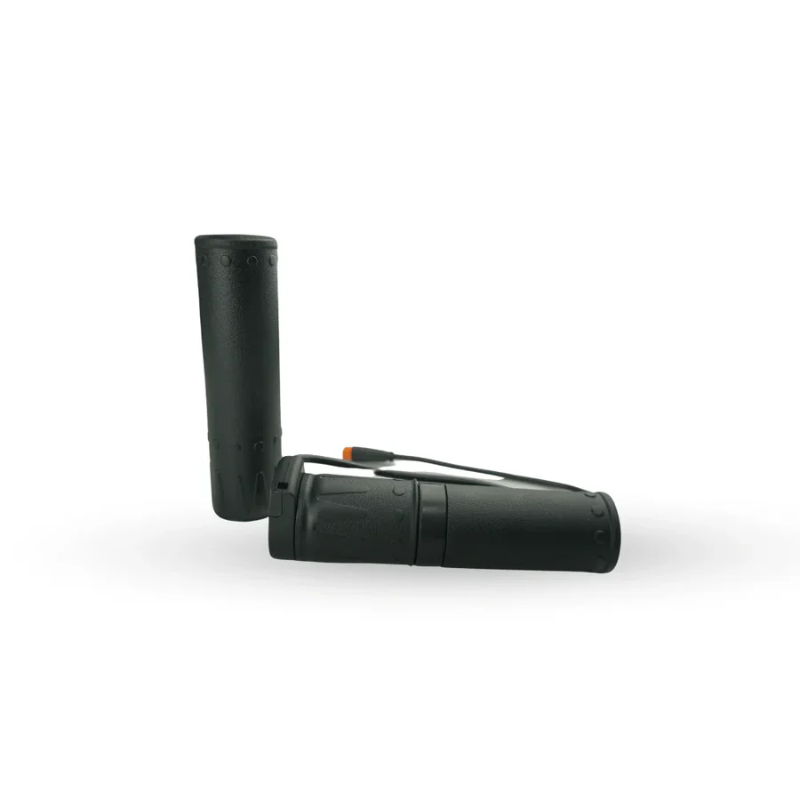 Mamba Sahara handgrips with throttle