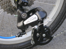 Shimano Altus rear derailleur