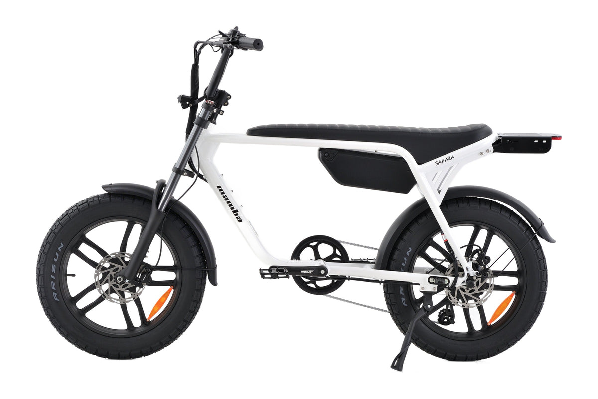 New Mamba Sahara fat tyre e-bike in Seasalt White, side view